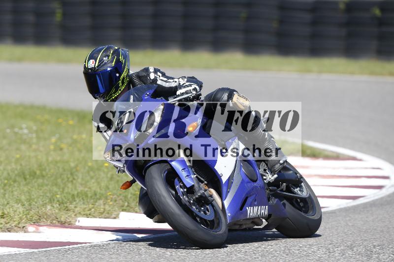 /Archiv-2025/48 25.08.2025 Cornu Master School ADR/rot-rouge/87